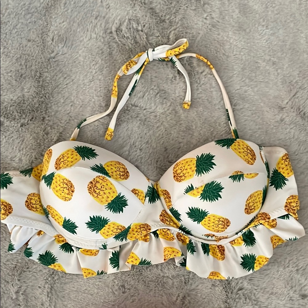Cupshe Pineapple Print Ruffle Bikini Top Medium Halter Wired